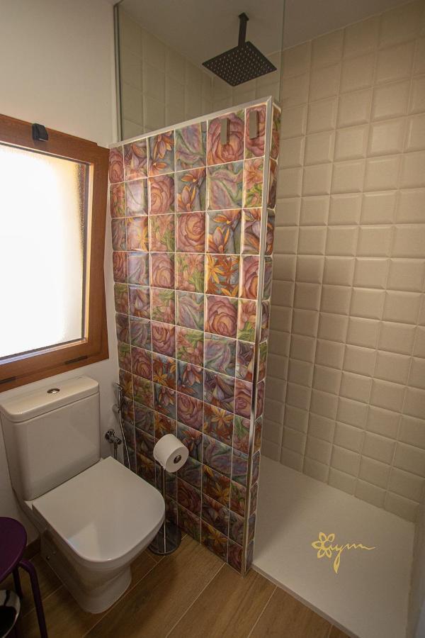 Apartamentos Turisticos Abrilymarzo Caces Екстериор снимка