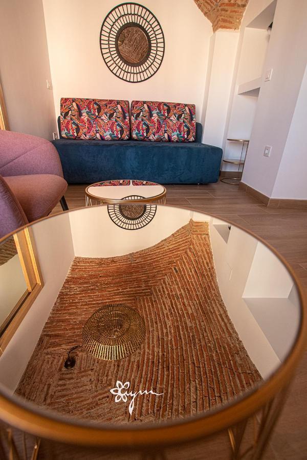 Apartamentos Turisticos Abrilymarzo Caces Екстериор снимка